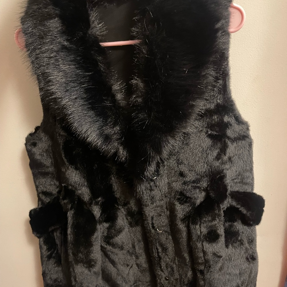 Brand New Elegant Black Faux Fur Women's Coat/Vest with left warmers